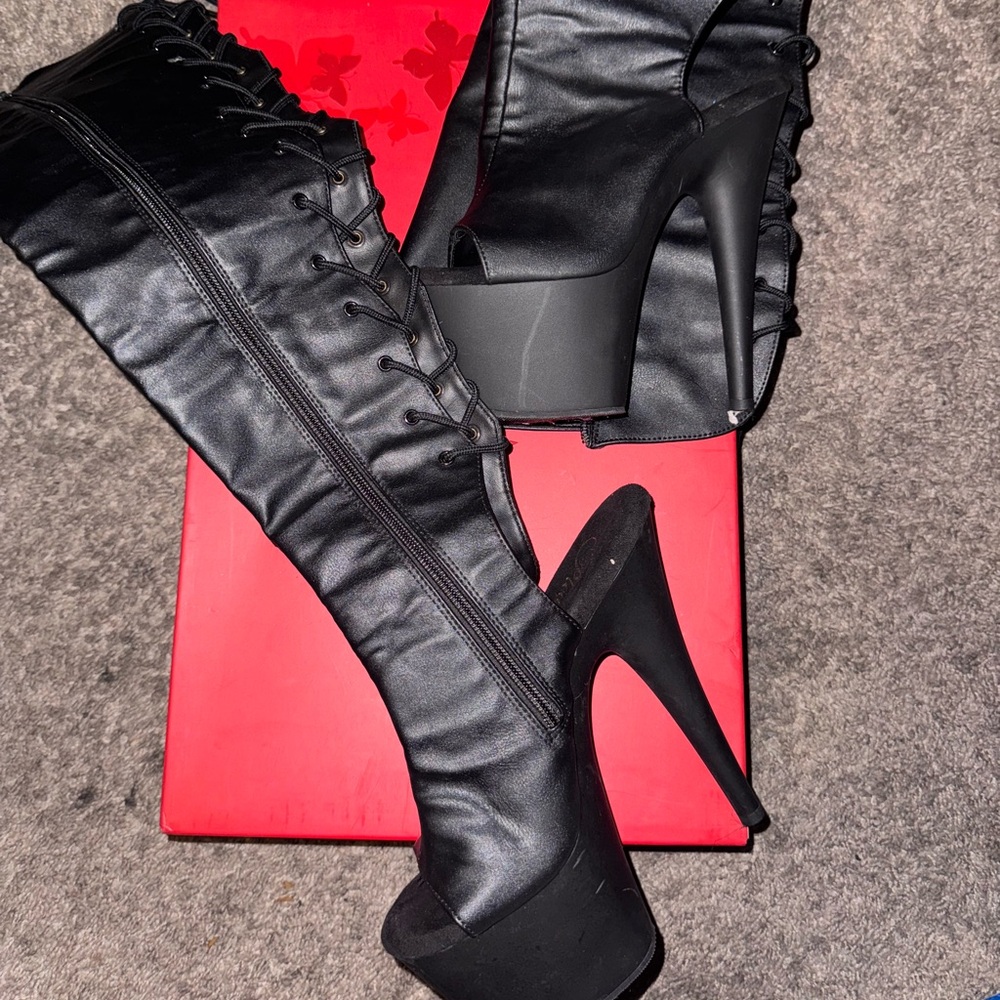 Pleaser Adore-3019 Knee High Black Platform Heel 7”